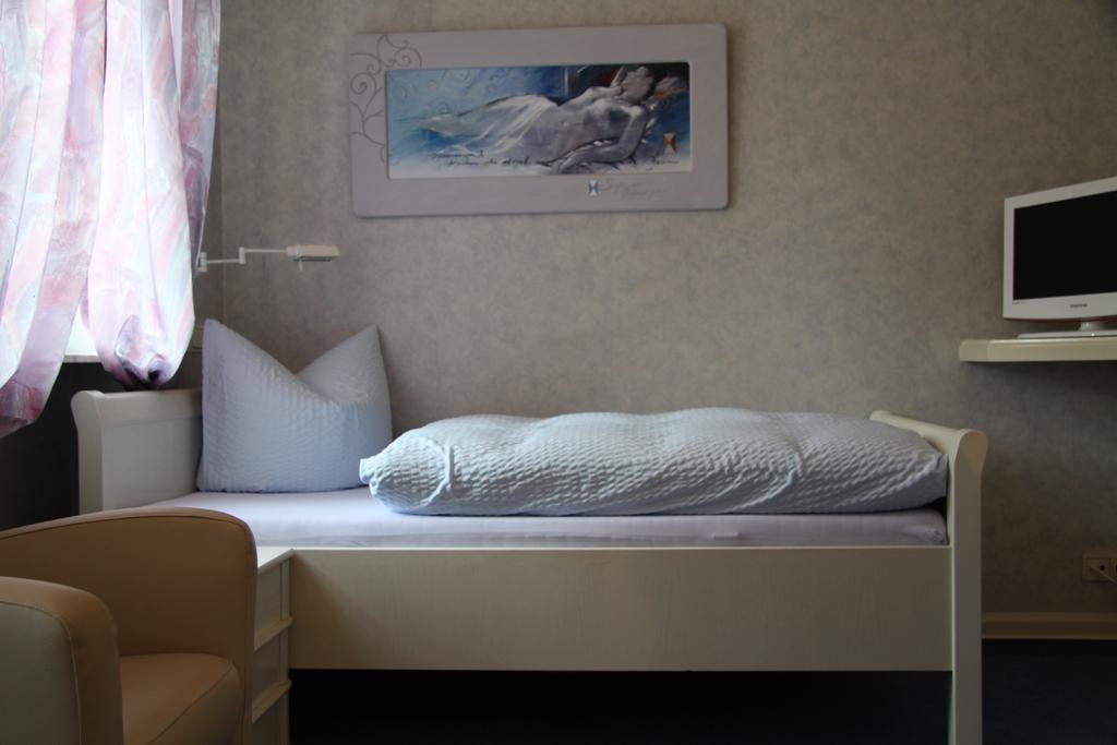 Gaestehaus Hebinger Am Schlosspark 代德斯海姆 客房 照片