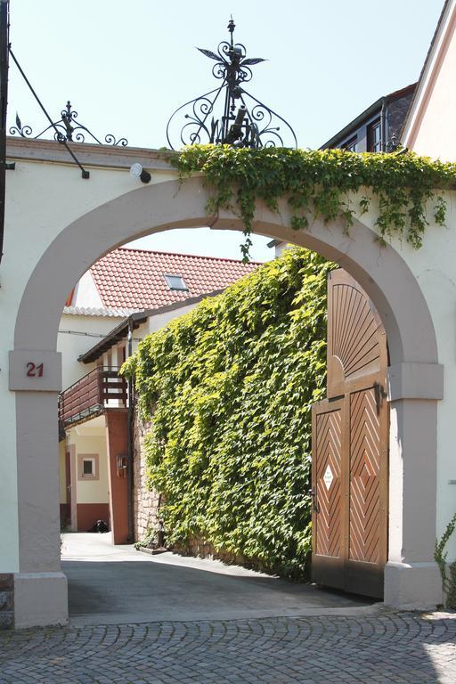 Gaestehaus Hebinger Am Schlosspark 代德斯海姆 外观 照片